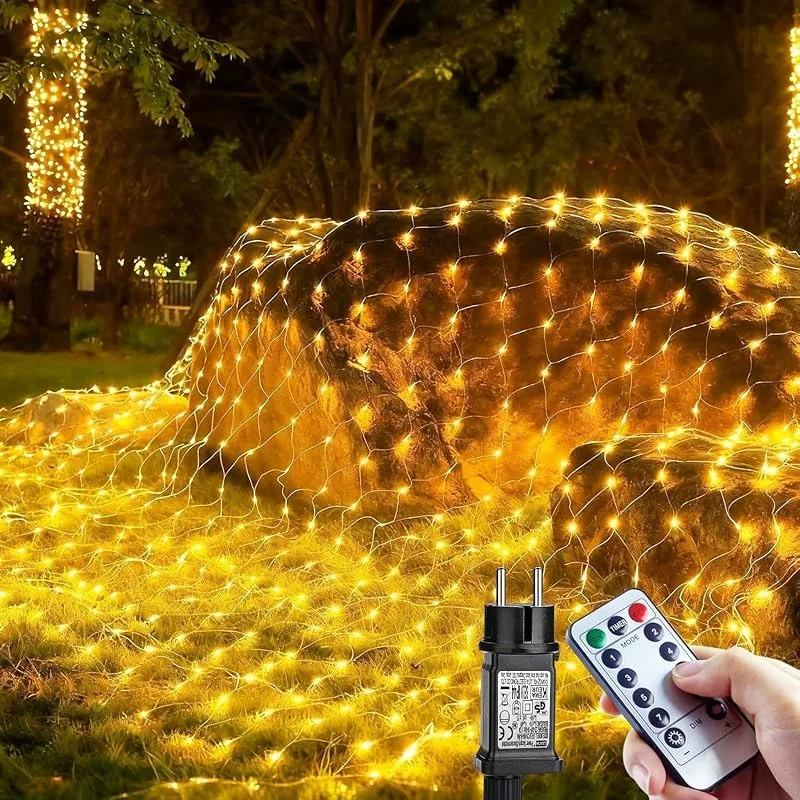 sukaudiz Red de luces para exteriores, 3 x 2 m, 208 LED, regulable, cadena de luces para exteriores con 8 modos, temporizador remoto, iluminación navideña para exteriores, IP65, resistente al agua, decoración — Luces Navidad