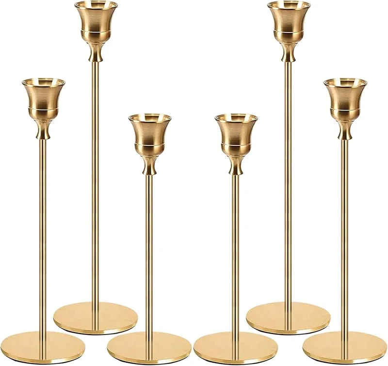 FAMKEEP Candelabros de Metal 6 pcs Estilo Retro Comedor Candelabro Dorado Candelabro Decorativos para Navidad Halloween Acción Gracias Bodas Jardin Retro Decoración de Mesa — Cena a la luz de velas