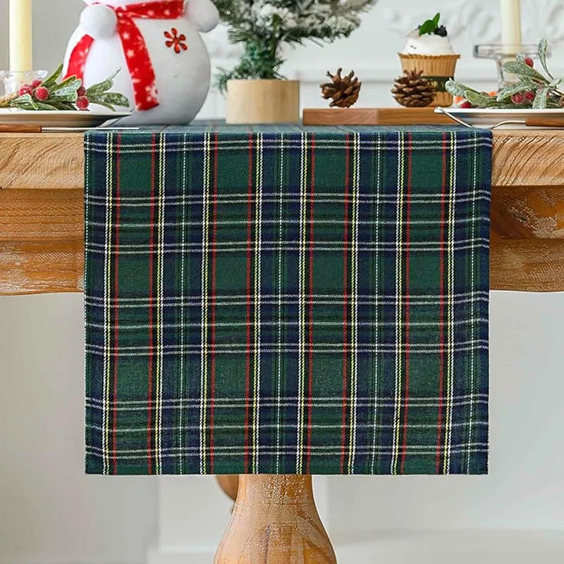 Jayusaror Camino de Mesa Navidad Verde Tartan Diseño Escocés de Cuadros Lavable Centro de Mesa Navideño Corto Adornos Navideñas para Decoración Mesa de Cena Navidad, Fiestas 40x140 cm — Hogar y cocina