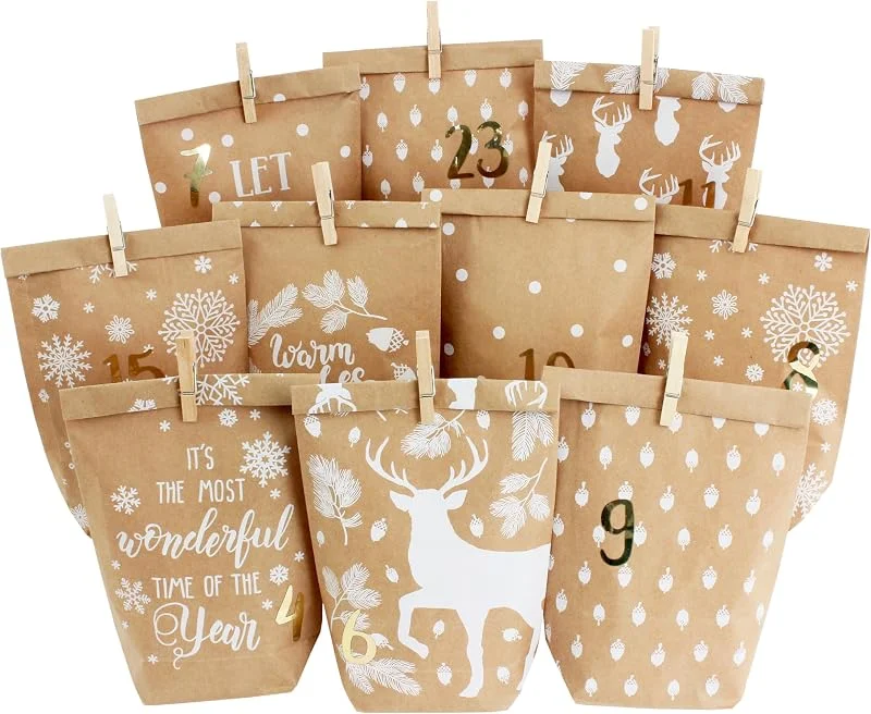 Papierdrachen Calendario de Adviento DIY para rellenar - 24 bolsas de regalo impresas y 24 pegatinas de números y clips - motivo Blanco invierno acogedor - para hacer manualidades y regalar - Navidad — Adviento y mesa