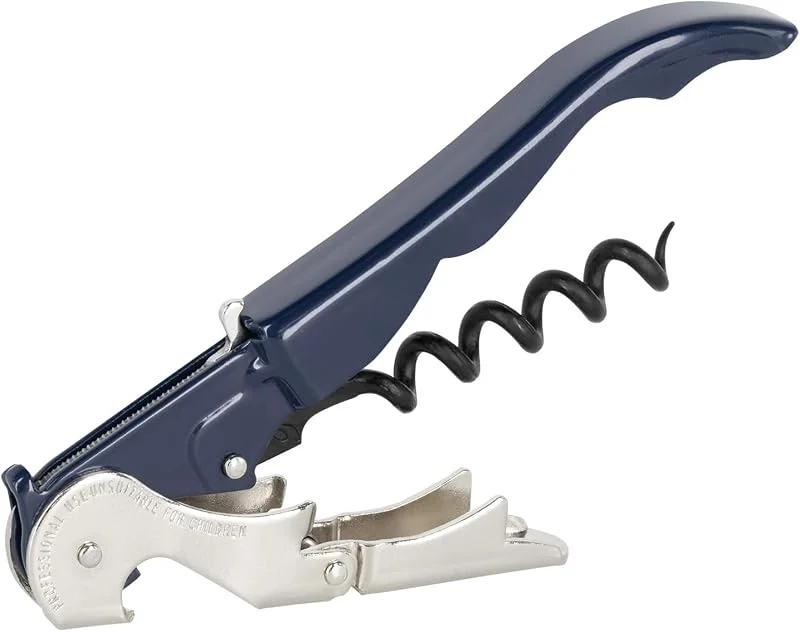 Visita la tienda de Pulltap's PULLTAP'S GENUINE Slider 900 (Azul Oscuro) Abridor de Vino, Sacacorchos de camarero profesional. Incluye doble palanca articulada, navaja cortacápsulas y abridor de tapones. Fabricado en España — Vino y mesa festiva