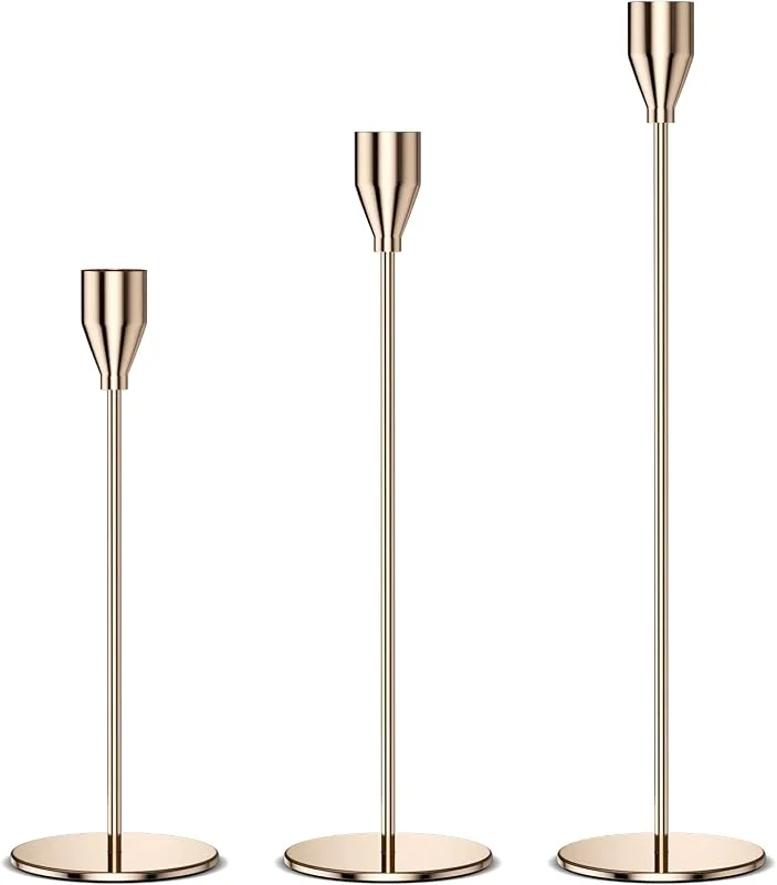 Relota Juego de 3 Candelabros Dorados 33, 28, 22cm, Cónicos Portavelas de Metal, Decorativos para Hogar, Bodas, Cenas, Navidad, Fiestas — Cena a la luz de velas