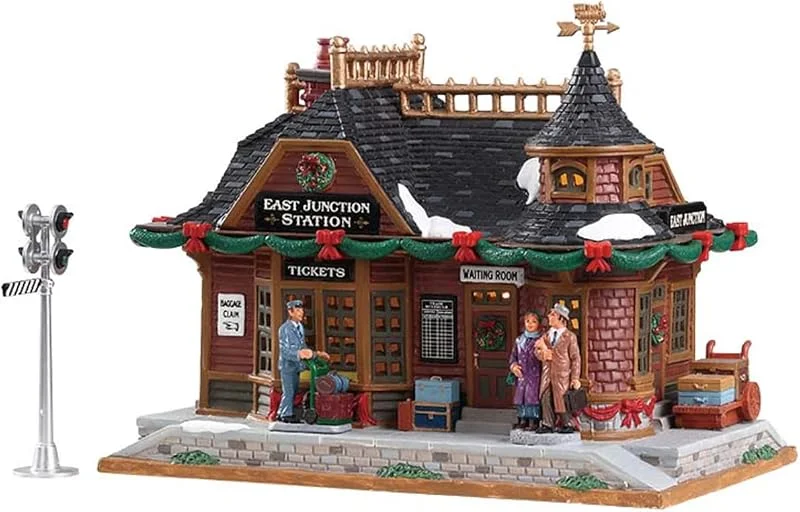 Lemax Christmas Village East Junction Station 75256 - Estación de Conexiones LED a Pilas — Decoracion Navidad